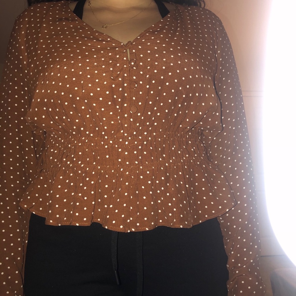 blouse - Picture 2 of 3